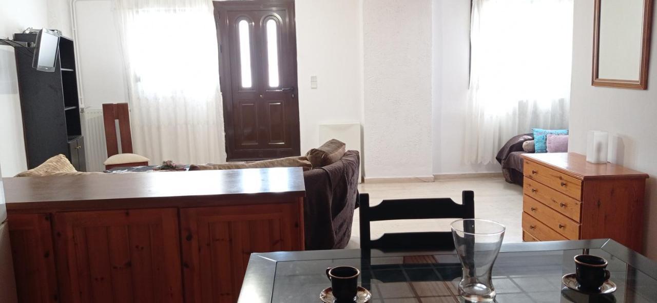 Ευρύχωρο Και Άνετο Διαμέρισμα Στην Ιτέα Joanna'S Apartment Kirra Ngoại thất bức ảnh