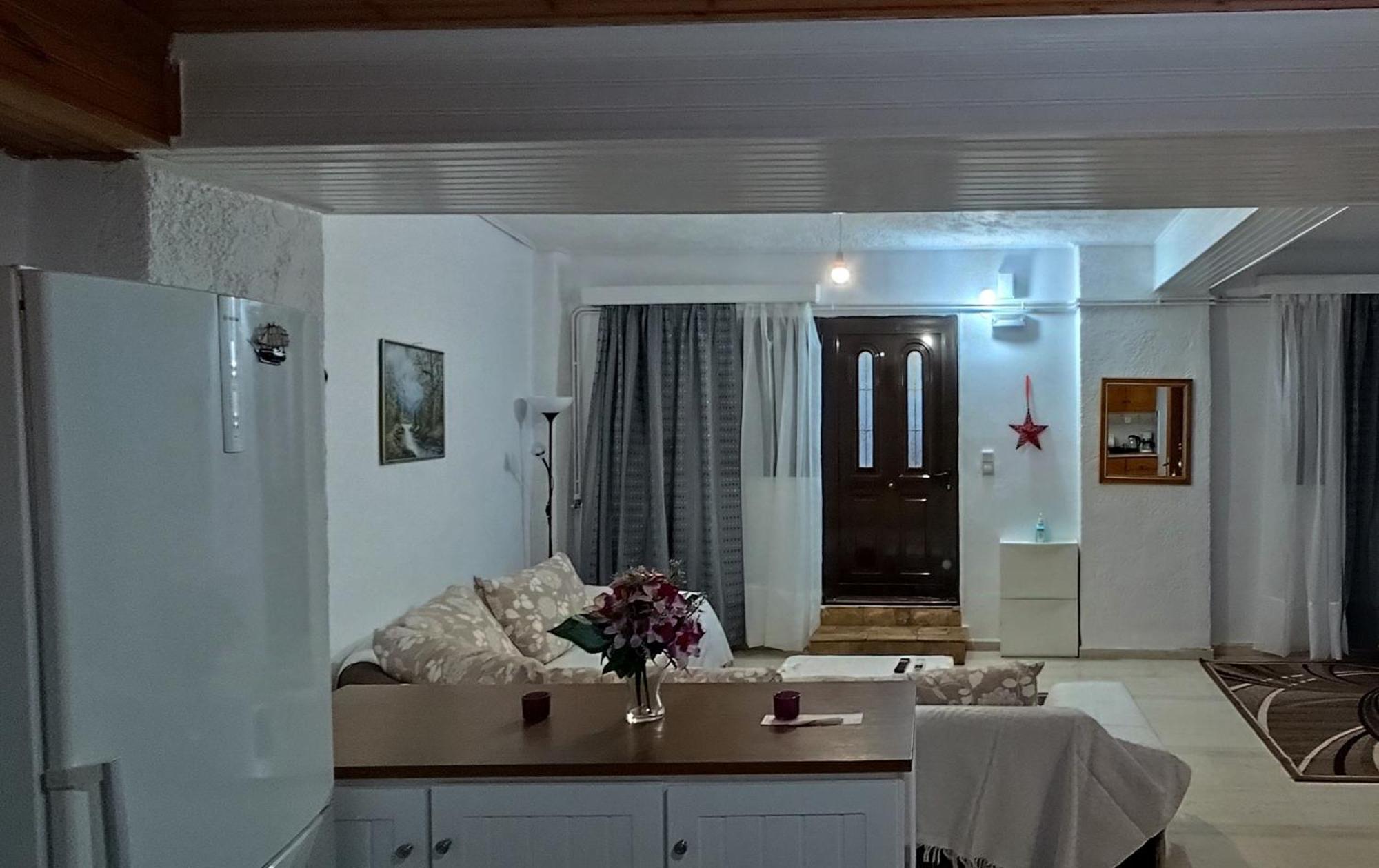 Ευρύχωρο Και Άνετο Διαμέρισμα Στην Ιτέα Joanna'S Apartment Kirra Ngoại thất bức ảnh