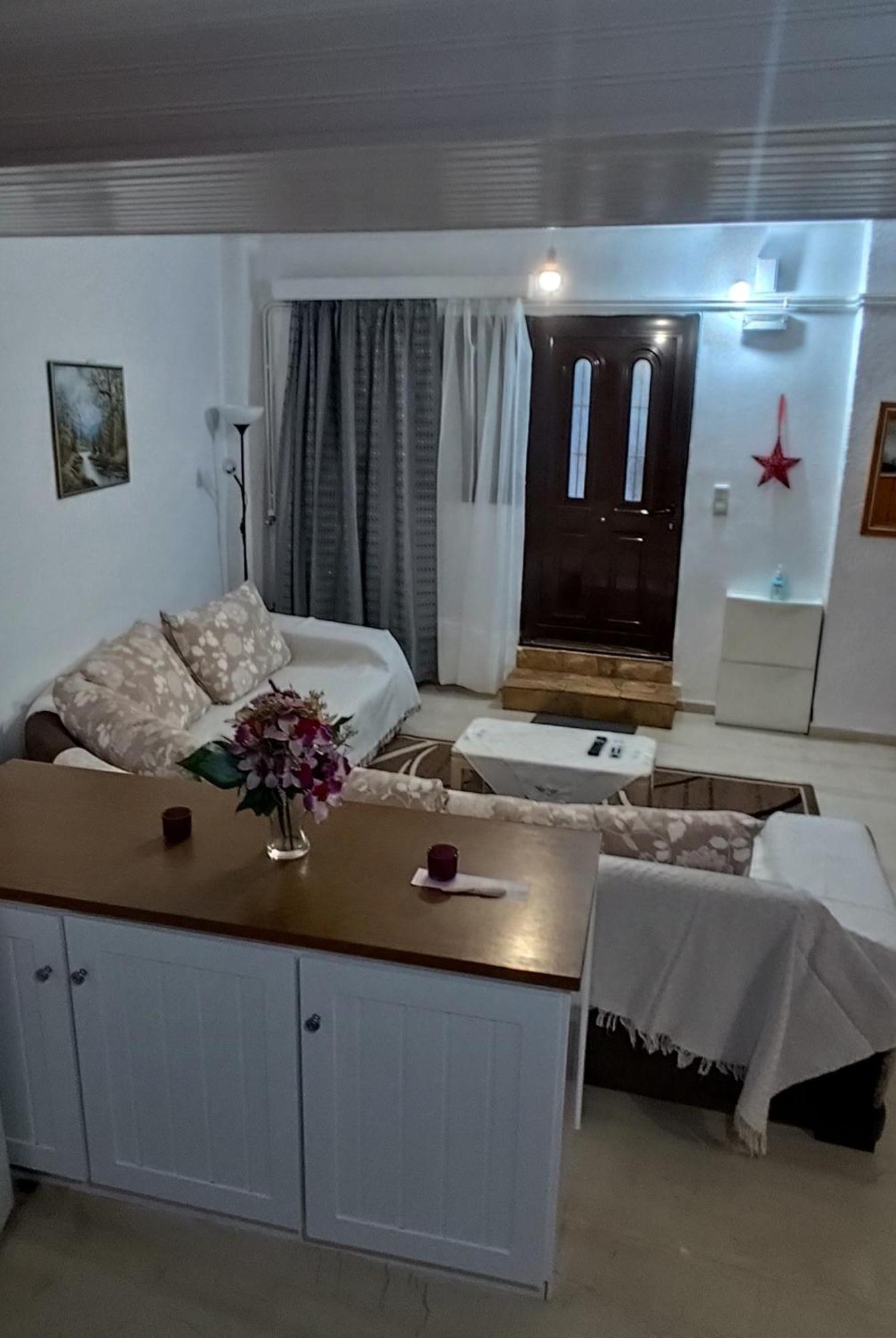 Ευρύχωρο Και Άνετο Διαμέρισμα Στην Ιτέα Joanna'S Apartment Kirra Ngoại thất bức ảnh